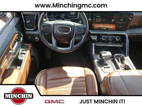 Used 2023 GMC Sierra 1500 Denali Ultimate AWD/4WD image 12