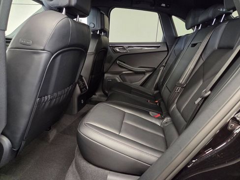 Certified 2026 Porsche Macan S AWD/4WD image 11