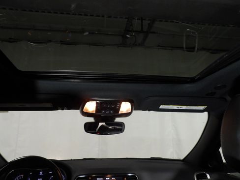 Used 2021 Jeep Grand Cherokee Limited w/ Luxury Group II AWD/4WD image 19