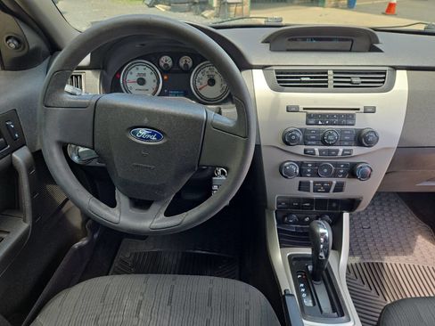 Used 2009 Ford Focus SE FWD image 26