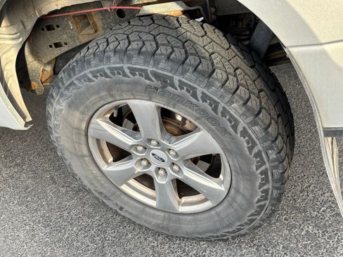 Used 2018 Ford F150 XLT w/ Equipment Group 302A Luxury image 10