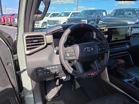Used 2025 Toyota Sequoia 4WD image 8