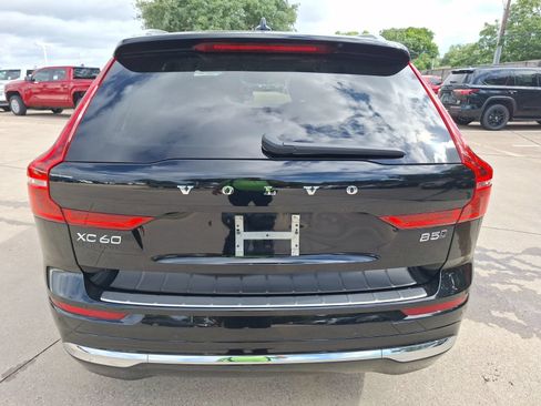 Used 2023 Volvo XC60 B5 Plus w/ Protection Package Premier AWD/4WD image 5