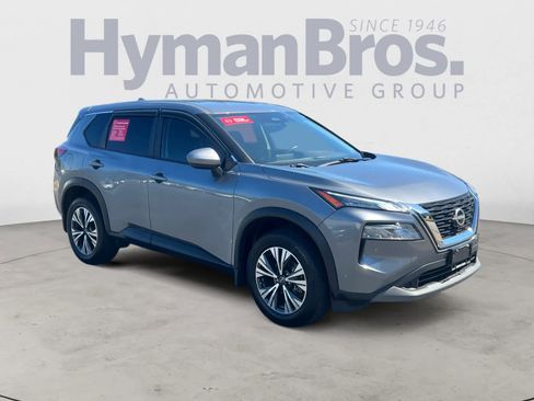 Certified 2023 Nissan Rogue SV image 1