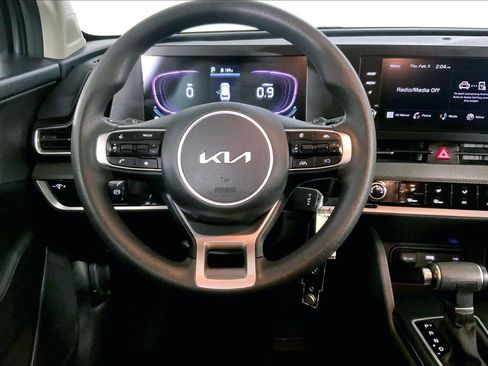 Used 2024 Kia Sportage LX image 5