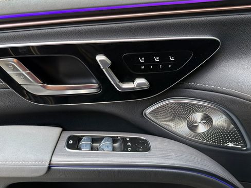 New 2026 Mercedes-Benz EQS 550 4MATIC SUV image 10