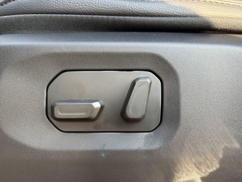 New 2025 Jeep Wrangler Sahara image 11