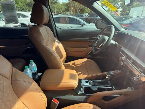 Certified 2025 Kia Telluride AWD image 7
