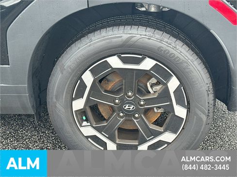 Used 2025 Hyundai Santa Fe SEL FWD image 23