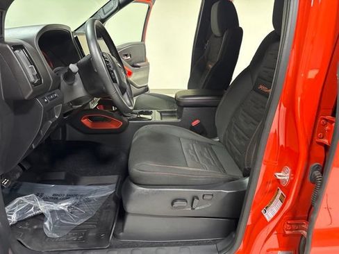 Used 2025 Nissan Frontier PRO-4X w/ Interior Protection Package AWD/4WD image 13