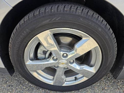 Used 2011 Chevrolet Volt Premium w/ Premium Trim Package FWD image 37