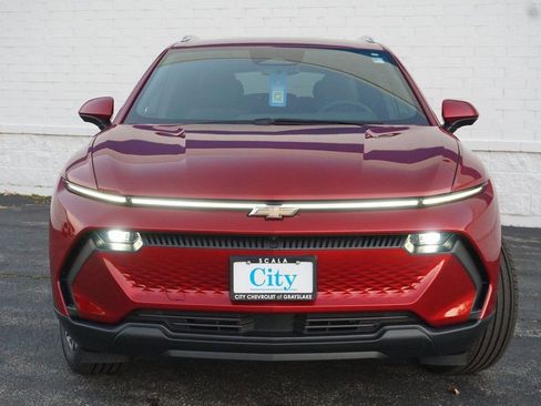 New 2026 Chevrolet Equinox EV LT image 5