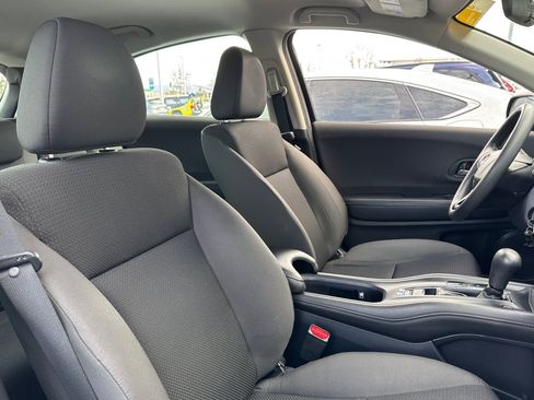 Used 2020 Honda HR-V LX image 31