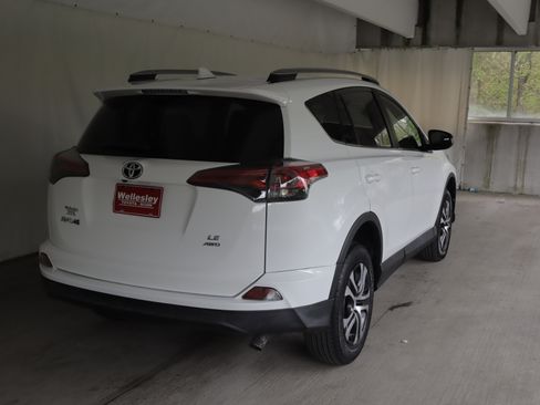 Used 2018 Toyota RAV4 LE w/ All Weather Liner Package AWD/4WD image 6