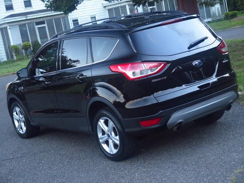 Used 2016 Ford Escape SE w/ Equipment Group 201A FWD image 25