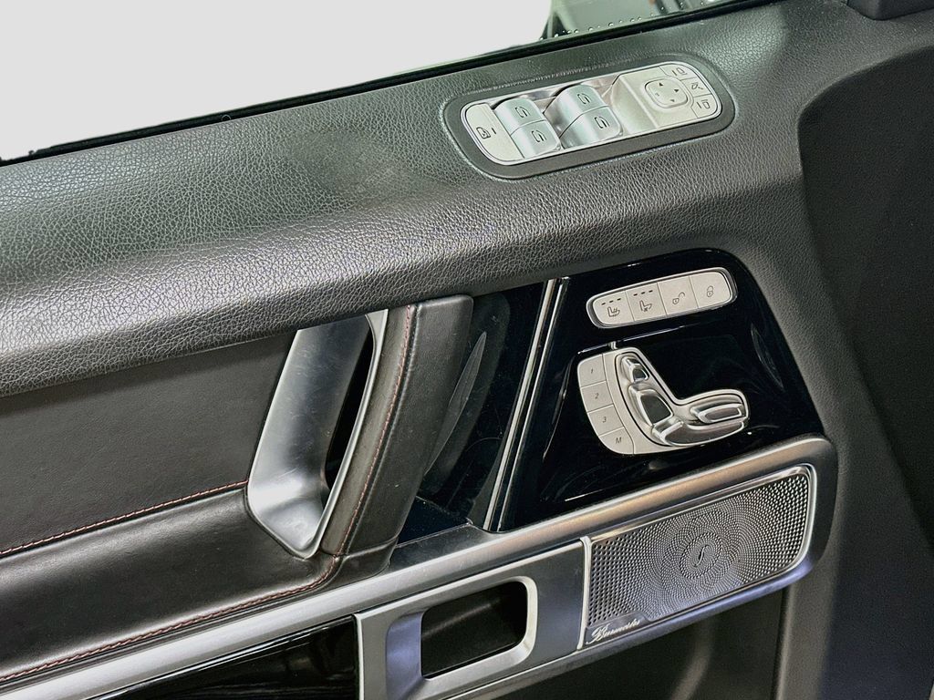 Certified 2021 Mercedes-Benz G 63 AMG 4MATIC w/ G Manufaktur Interior Package image 19