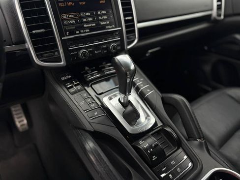 Used 2016 Porsche Cayenne S AWD/4WD image 14