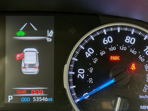 Used 2020 Toyota RAV4 XLE w/ Carpet Mat Package image 19