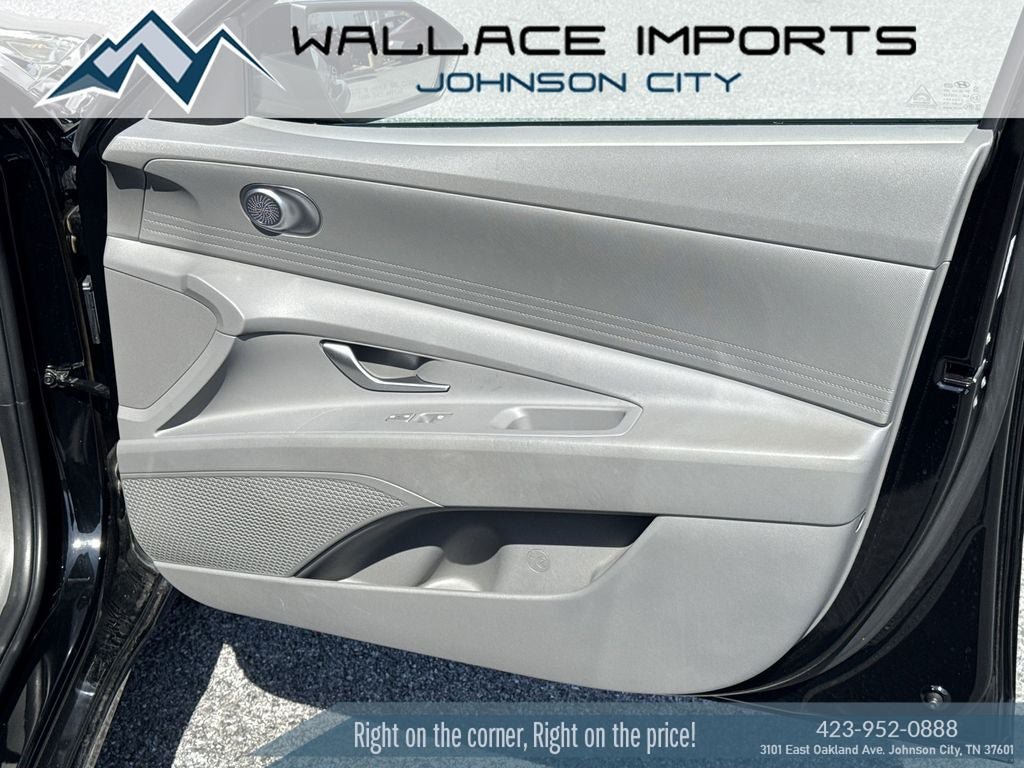 Used 2023 Hyundai Elantra SEL w/ Cargo Package FWD image 34