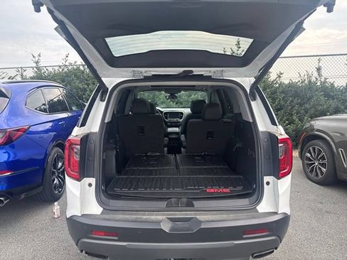 Used 2022 GMC Acadia AT4 w/ Technology Package AWD/4WD image 10