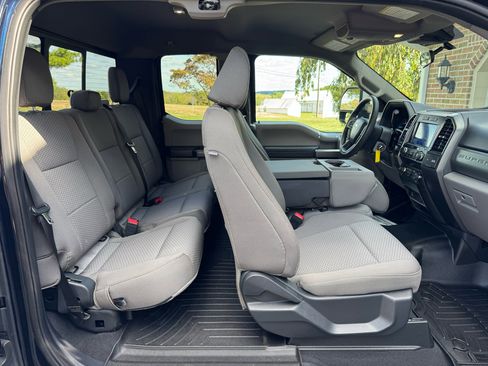 Used 2022 Ford F350 XLT w/ XLT Premium Package image 12