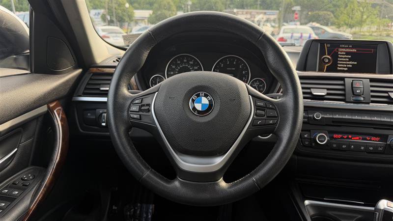 Used 2014 BMW 335i xDrive Sedan AWD/4WD image 29