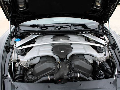 Used 2012 Aston Martin Rapide image 57