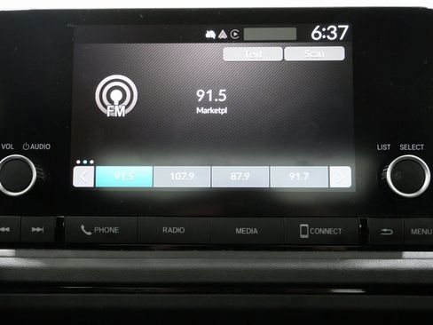 Used 2023 Honda Accord EX image 17