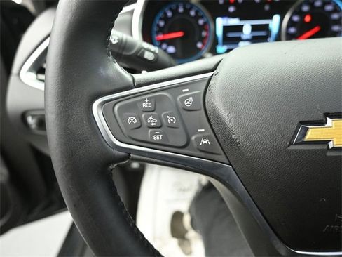 Used 2018 Chevrolet Malibu Premier w/ Premier Sun and Wheel Package image 16