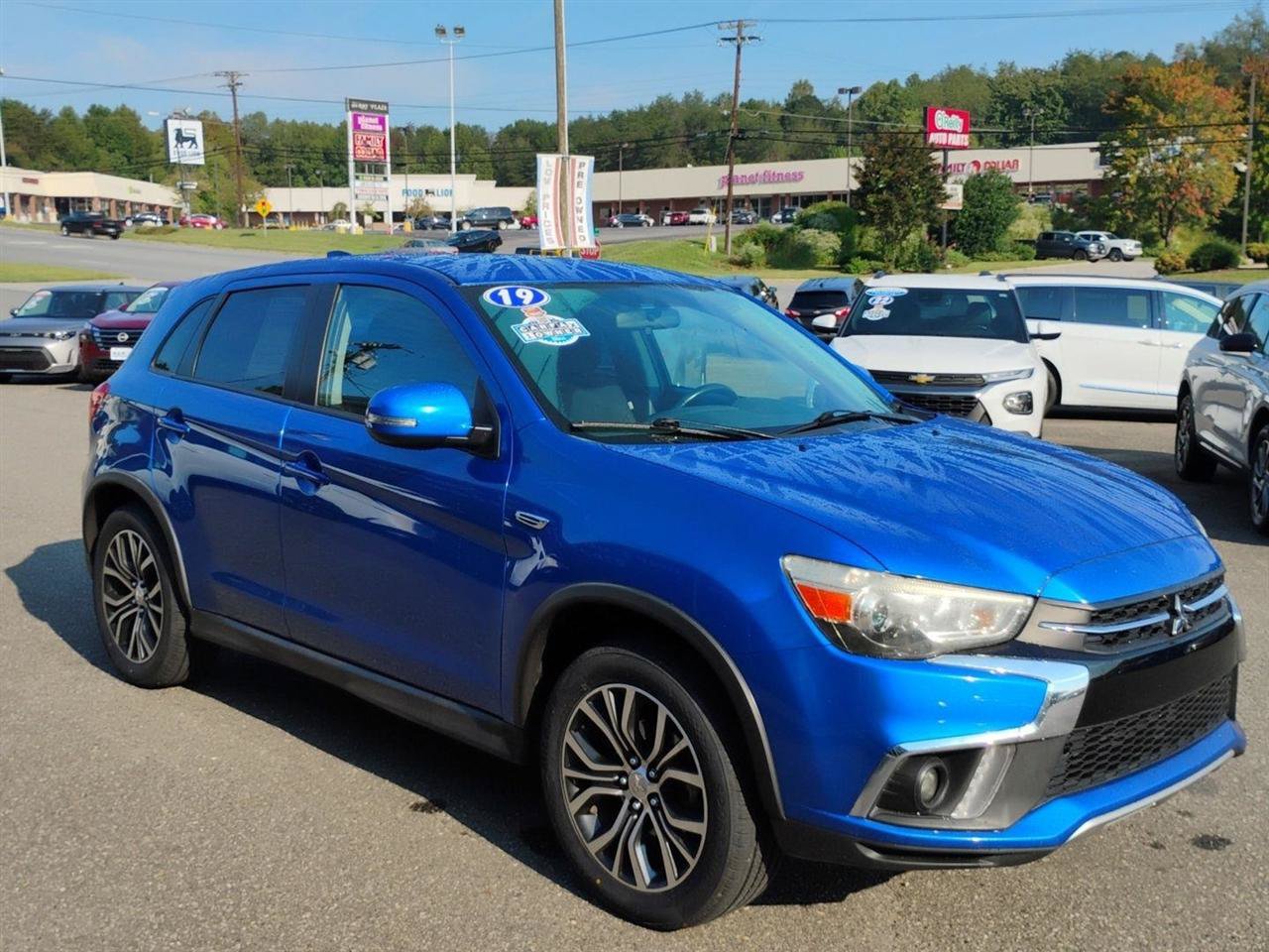 Used 2019 Mitsubishi Outlander Sport SE FWD image 3