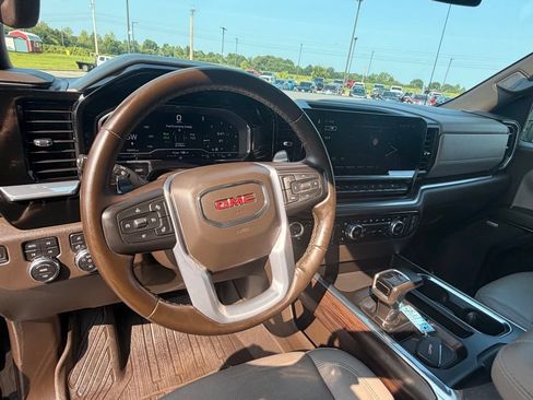 Used 2023 GMC Sierra 1500 SLT w/ SLT Premium Plus Package AWD/4WD image 20