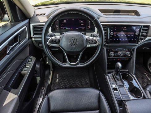 Used 2023 Volkswagen Atlas SE FWD image 23