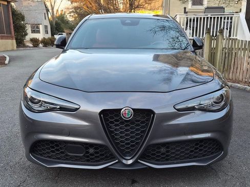 Used 2022 Alfa Romeo Giulia Veloce image 3