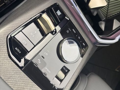 Certified 2025 BMW X3 xDrive30i w/ Convenience Package image 11