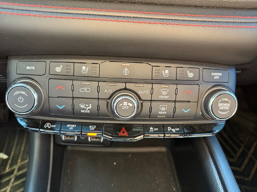 Used 2024 Dodge Durango GT AWD/4WD image 33