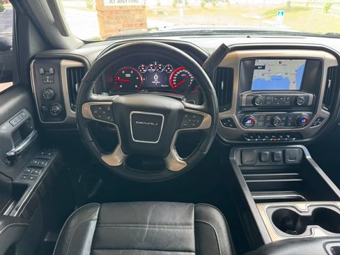 Used 2015 GMC Sierra 2500 Denali w/ Duramax Plus Package AWD/4WD image 24