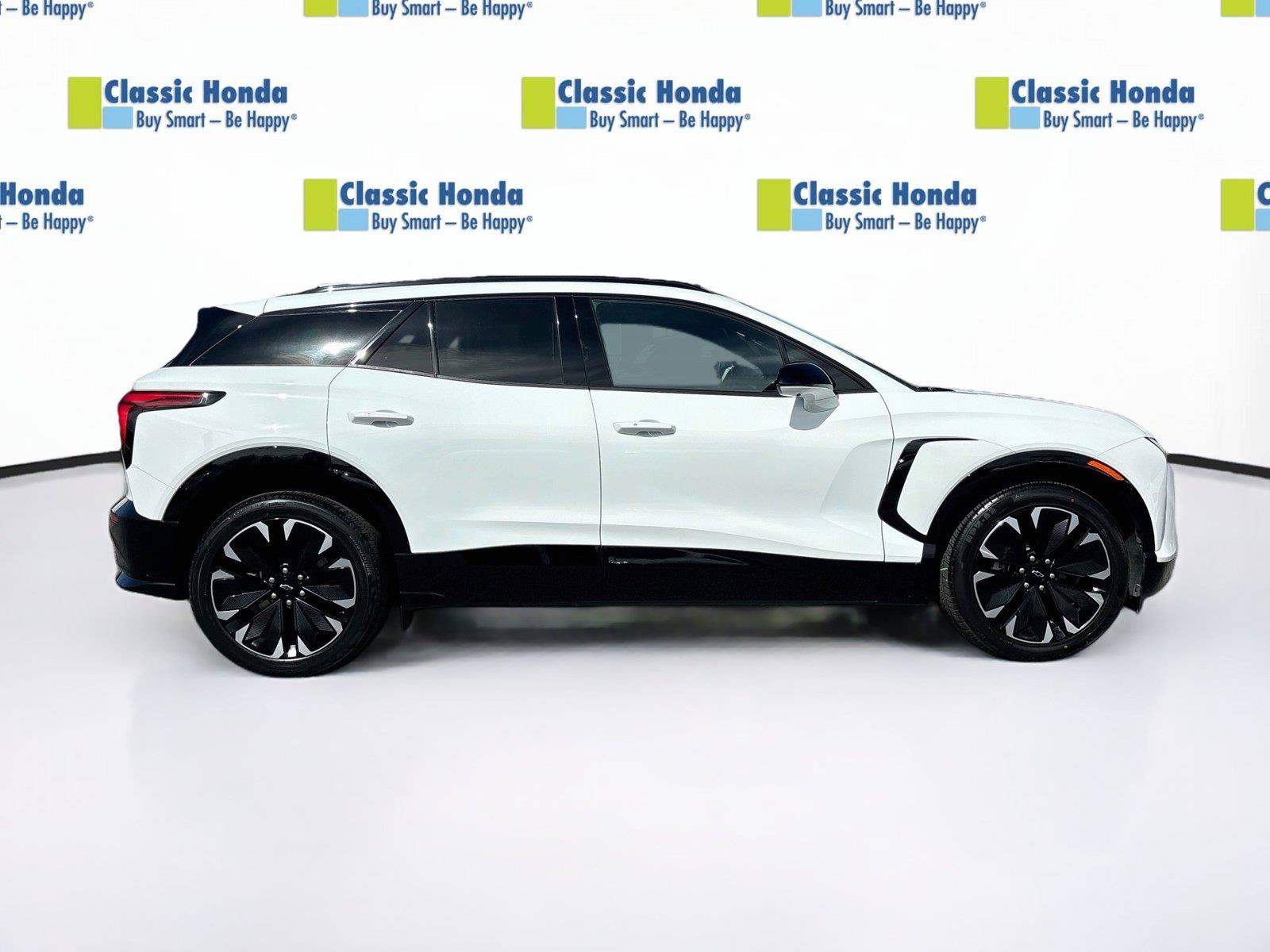 Used 2024 Chevrolet Blazer EV RS AWD/4WD image 9