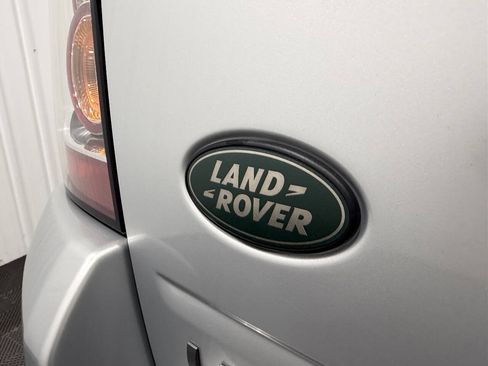 Used 2013 Land Rover LR2 HSE AWD/4WD image 5