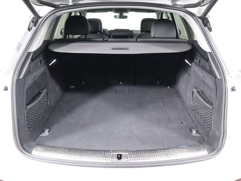 Used 2021 Audi Q5 e Premium image 28