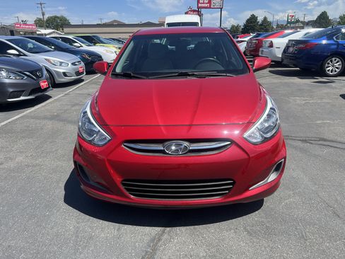 Used 2017 Hyundai Accent SE FWD image 3