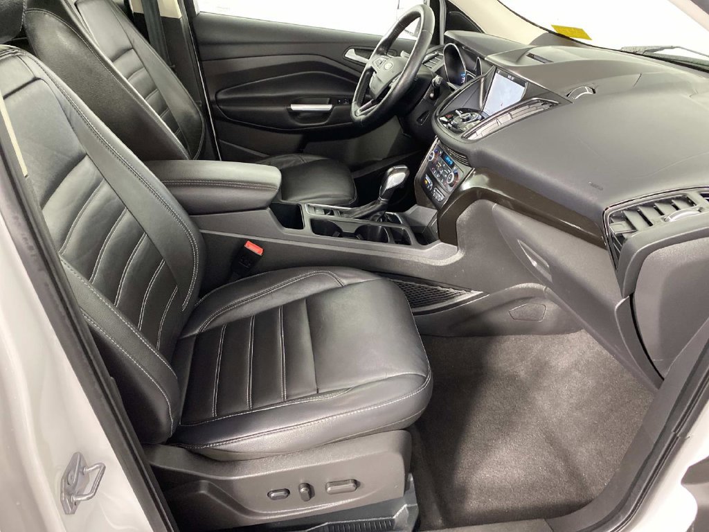 Used 2018 Ford Escape Titanium AWD/4WD image 11