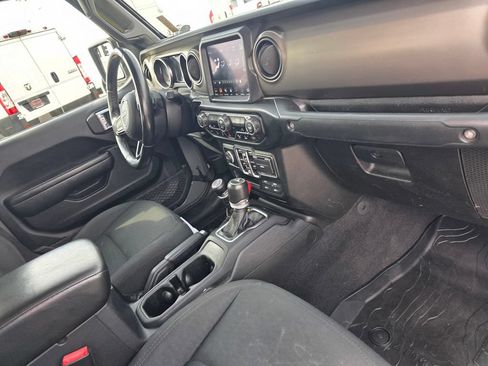 Used 2021 Jeep Gladiator Sport AWD/4WD image 22
