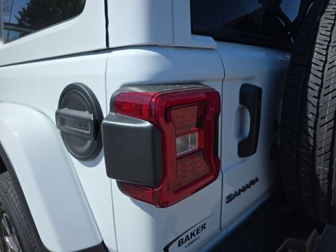 New 2026 Jeep Wrangler Unlimited Sahara AWD/4WD image 33