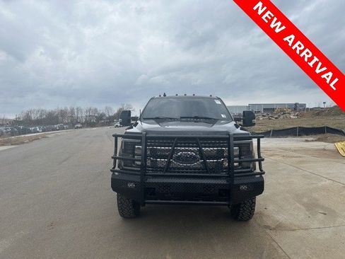 Used 2019 Ford F350 Lariat w/ Lariat Value Package image 8
