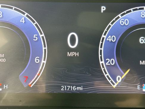 Used 2022 Jeep Grand Cherokee Overland w/ Luxury Tech Group IV image 12