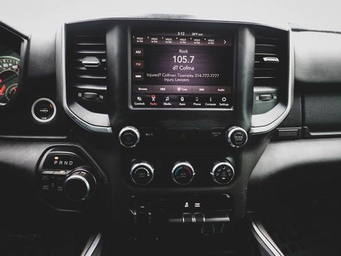 Used 2019 RAM 1500 Big Horn image 4