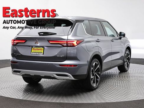 Used 2023 Mitsubishi Outlander SE AWD/4WD image 68