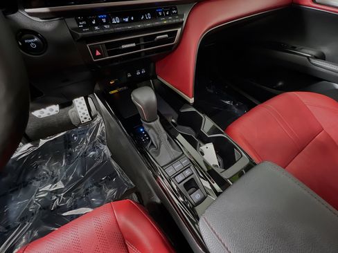 Used 2025 Toyota Camry XSE w/ Premium Plus Package image 25