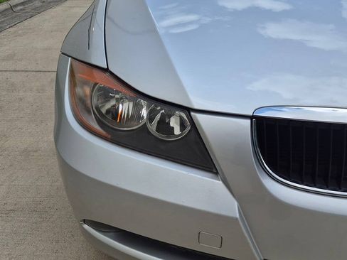 Used 2006 BMW 325i Sedan RWD image 11