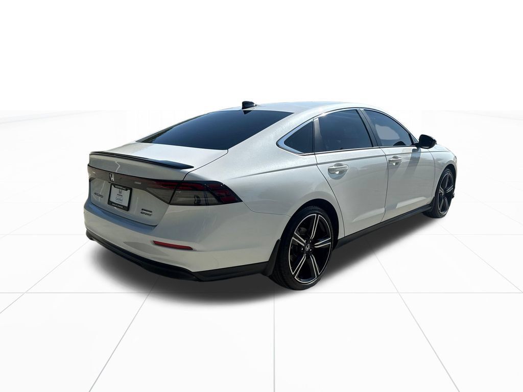 Certified 2025 Honda Accord Sport image 9